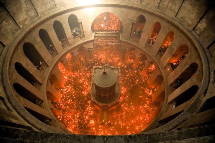 Το Άγιο Φως ως εφαλτήριο και καταληκτήριο της ζωής μας!